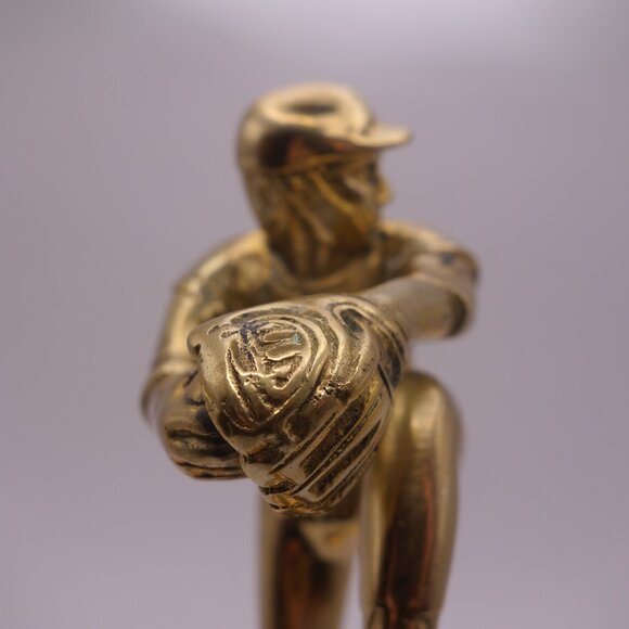 Baseball Pitcher Statue - Made in Taiwan Republic of China - Picture 10 of 16